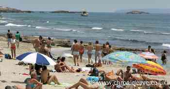 Families warned not to book summer holidays amid hints lockdown could go on