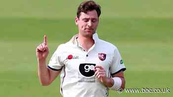 Matt Henry: Kent cancel deal for New Zealand pace bowler