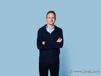 An Apple veteran will take over the Beats headphones business     - CNET