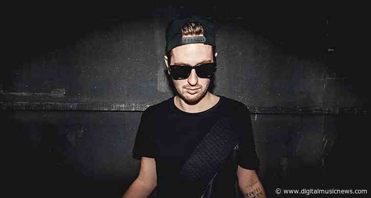 Robin Schulz Kicking Off European League of Legends eSports Event