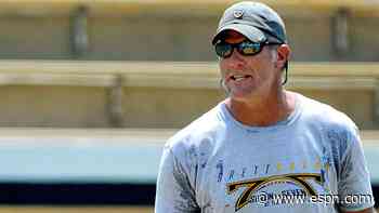 Brett Favre's quarantine fun: TikTok videos and (orange) hair dye