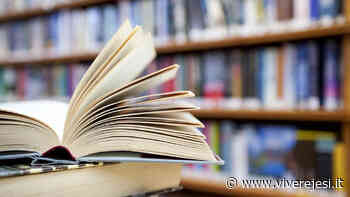 Maiolati: la biblioteca La Fornace dona al reparto Covid dell'ospedale “Urbani” libri, riviste e periodici - Vivere Jesi
