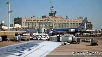 Quinto vuelo con europeos varados sale de Buenos Aires a Madrid - Deutsche Welle