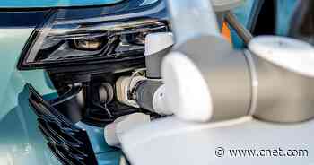 CARL wants to charge your electric car autonomously     - CNET