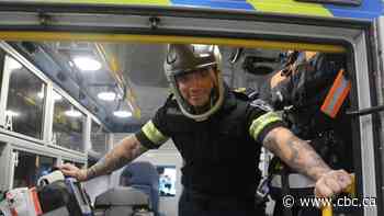 New infectious disease paramedics answering Hamilton's highest-risk calls amid COVID-19