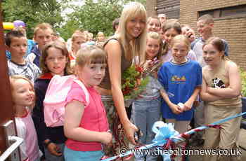Emmerdale star Sammy Winward returned to her old school