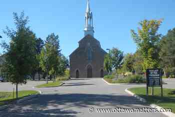 Ottawa church making hospital gowns for seniors home amid COVID-19 pandemic - OttawaMatters.com