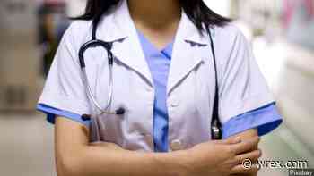 Medical students in Illinois graduate early amid pandemic - WREX-TV