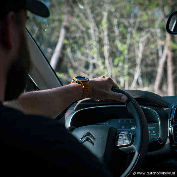 Corona en autorijden: met hoeveel personen mag je in een auto zitten?