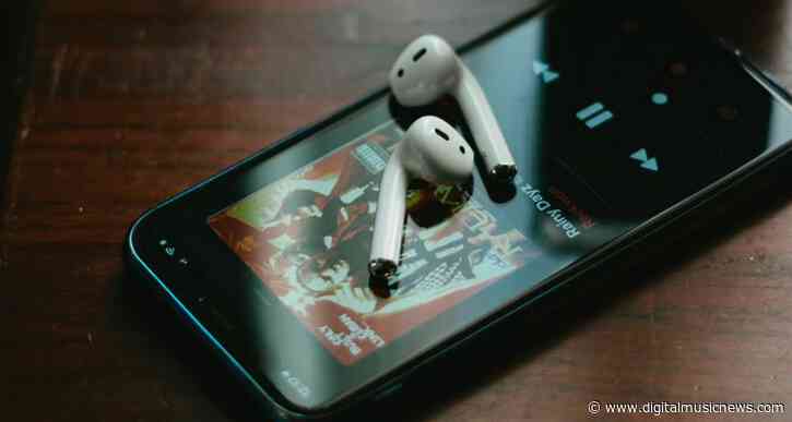 New Apple AirPods and MacBook Pro Model Coming in May?