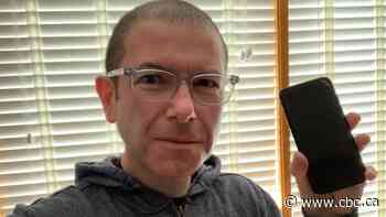 600 internet-enabled smartphones will be sent to Saskatoon students who do not have access - CBC.ca