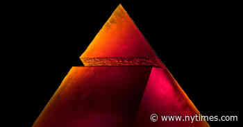 Jaroslava Brychtova, Creator of Monumental Glass Art, Dies at 95