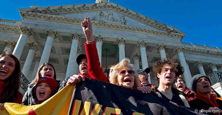 Jane Fonda Will Keep Up Her Fire Drill Fridays Virtually: 'Our Health Depends on the Planet’s'