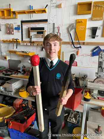Talented Uxbridge duo aim for Royal Academy exhibition place