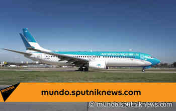 Aerolíneas Argentinas devuelve a Buenos Aires a 960 personas varadas en el exterior - Sputnik Mundo