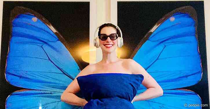 Anne Hathaway Wins the Viral 'Pillow Challenge' with Her Princess Diaries Interpretation