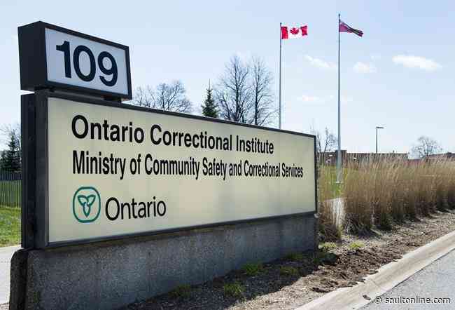 Ontario jail guards allowed to wear masks during pandemic after deal reached