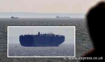 Bristol Channel mystery: Six huge ships appear causing huge concern off UK coast - Express