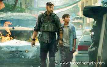 Chris Hemsworth featured on new poster for Extraction - Flickering Myth