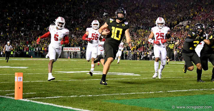 Alexander:  Chargers make Justin Herbert a quiet No. 6 pick