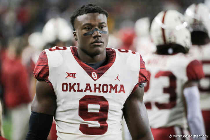 Chargers trade with Patriots to draft LB Kenneth Murray at No. 23