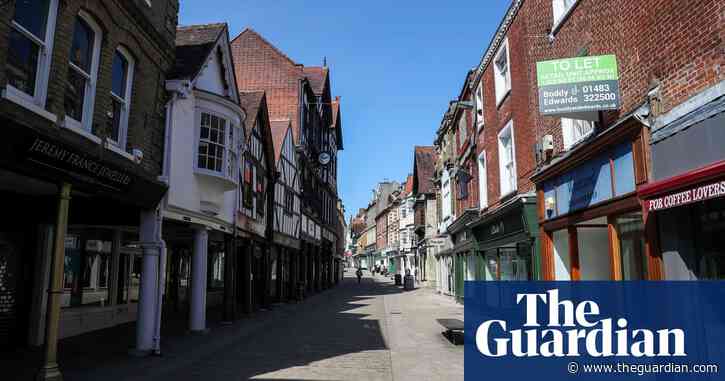 UK lockdown sends retail sales to record low, but alcohol sales rise