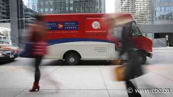 Surge in demand for online shopping has Canada Post struggling to keep up
