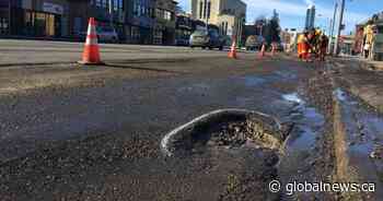 Edmonton traffic down 50%, pothole work and street sweeping underway with COVID-19 adjustments