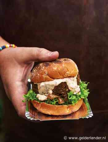 Met deze vegaburger overtuig je ook hartstochtelijke vleeseters, dus serveer er rosé of rood bij