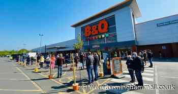 Massive queues in the sun as B&Q reopens some of its biggest DIY stores