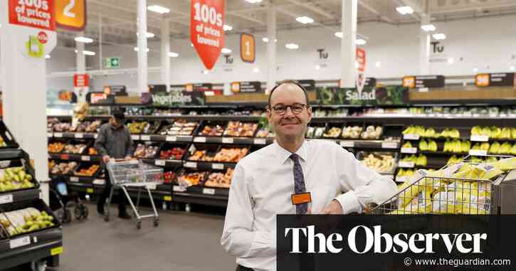 Sainsbury’s top man steps down just as the panic-buying revenues roll in