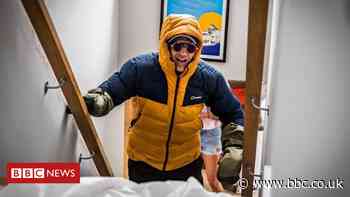 Coronavirus: Paralysed Ed Jackson reaches Everest staircase feat