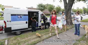 Coronavirus live updates: City of Houston handing out free masks today - Houston Chronicle