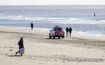 Langs de kust doen ze wat ze kunnen: ‘Ga niet naar het strand’