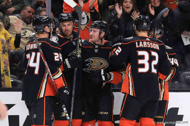 Ducks’ bout with midseason virus shows challenge of avoiding, containing illness