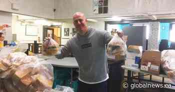 Edmonton volunteers step up during COVID-19 pandemic: ‘Your time is always valuable’ - Global News