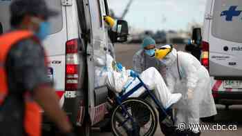 Australia launches controversial COVID-19 tracking app as New Zealand prepares to open for business