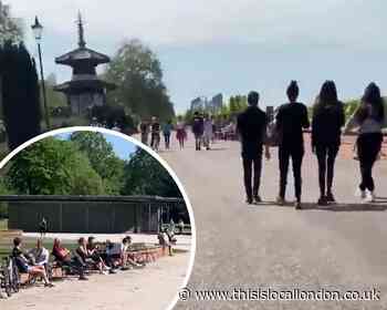 Battersea Park 'swamped' over the weekend despite UK lockdown