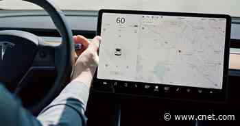 Tesla Autopilot traffic light, stop sign recognition update rolls out     - CNET