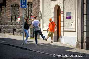 Politie spreekt van ‘rustige Koningsdag’ (65 boetes), ook burgemeesters tevreden