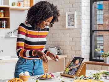 Amazon offers a free year of its Food Network Kitchen app     - CNET
