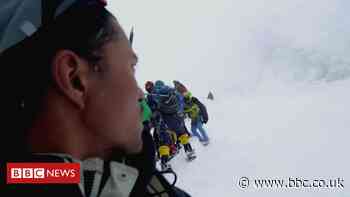Surviving deadly Everest avalanche