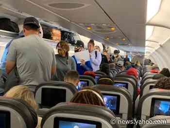 A stark photo of a packed American Airlines flight reveals that airlines are ignoring social distancing, even though they say they're blocking seats and spacing out passengers