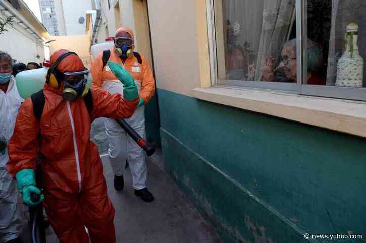 Chile to push ahead with coronavirus 'release certificates' despite WHO warning