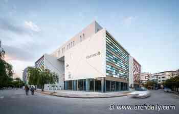 Vitalcube Medical Office Building / ARK-architecture + AUDA - ArchDaily