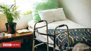 Coronavirus: Staff needed to 'bolster' care homes, group warns