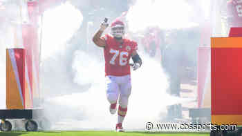 Laurent Duvernay-Tardif, Super Bowl champion with Chiefs, on front line as doctor during COVID-19 pandemic