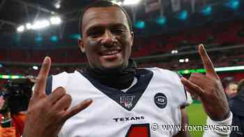 Texans QB Deshaun Watson tells teammate 'keep yo a-- in the house'