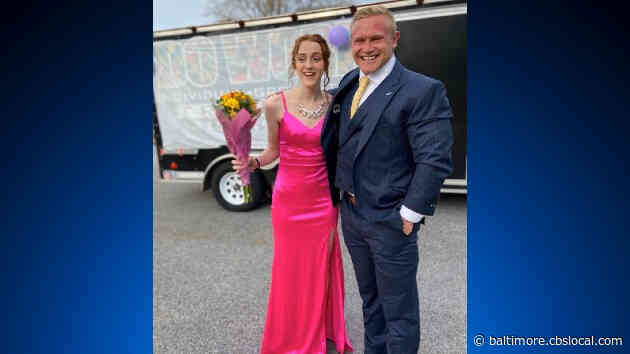 Family Friend Surprises High Schooler Mackenzie Walker With ‘Prom’ Pictures After Her Junior Prom Was Canceled Amid Coronavirus Pandemic