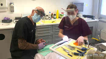 Zahnarzt aus Gudensberg baut 10.000 Masken - HIT RADIO FFH